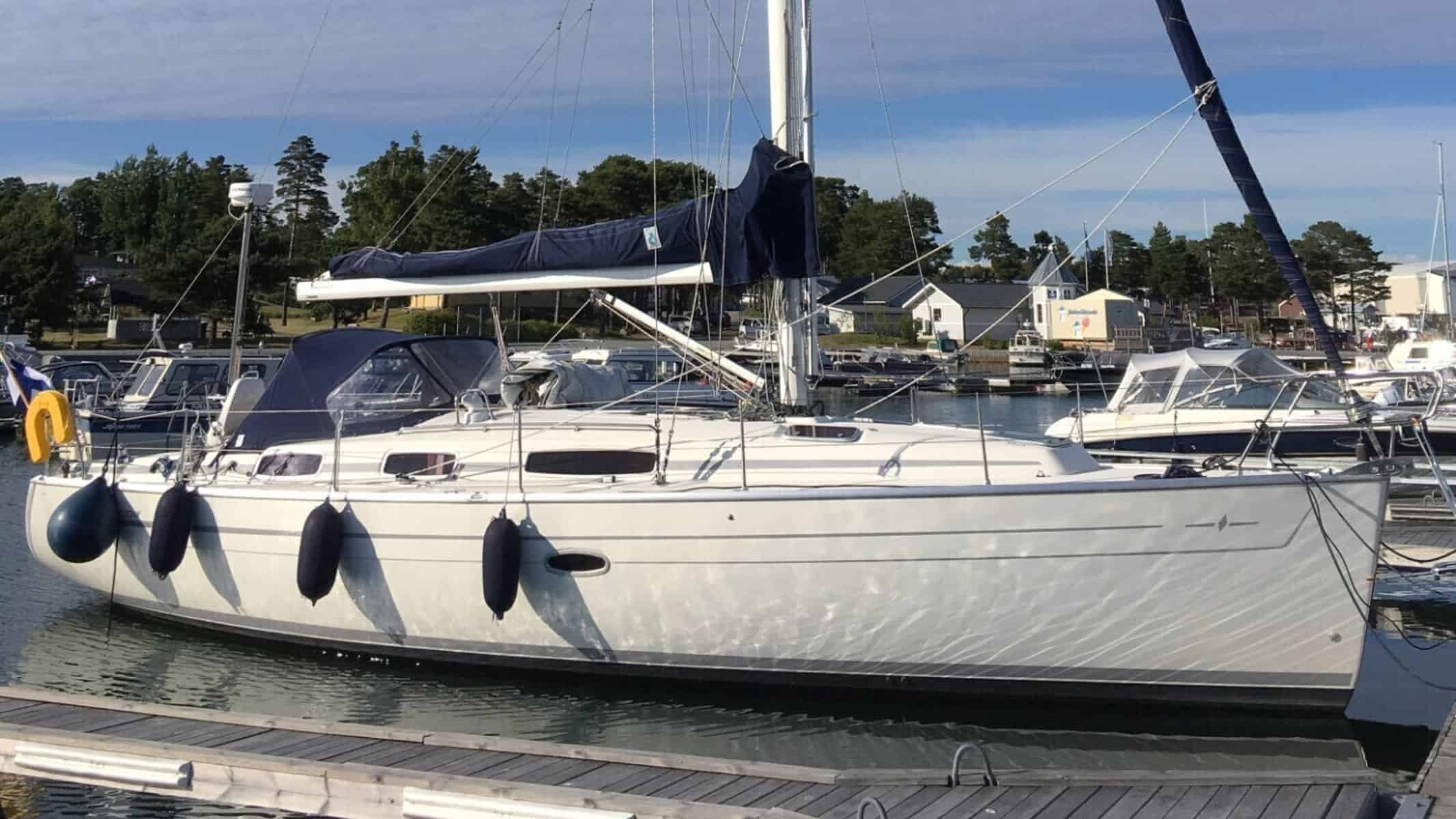 Bavaria 38 Holiday -09 artikkelikuva