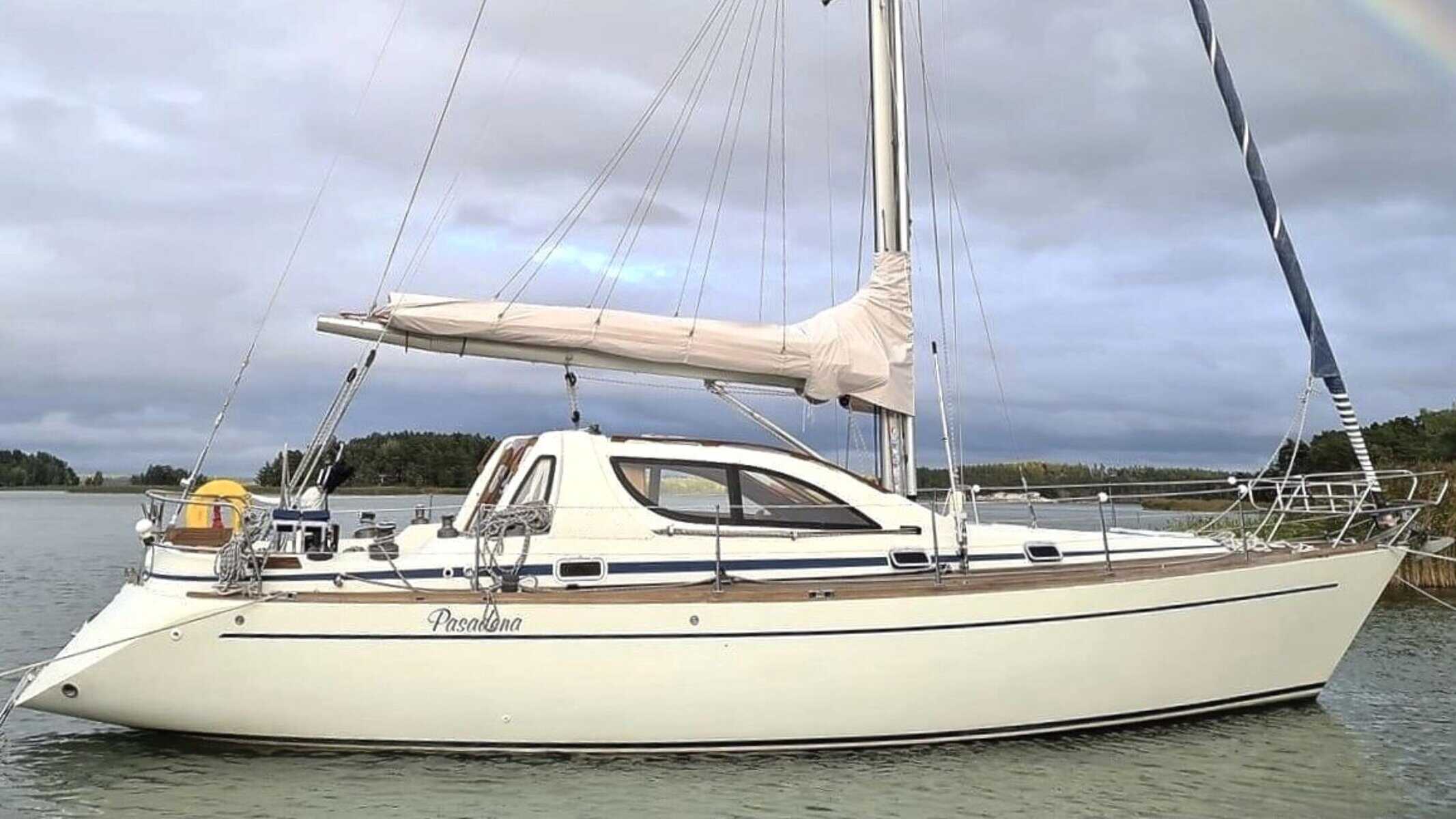 Sirena Pedrick 40 WH -95 artikkelikuva