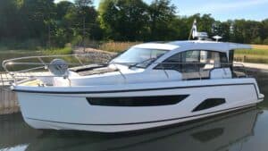 Sealine C330 -17 artikkelikuva