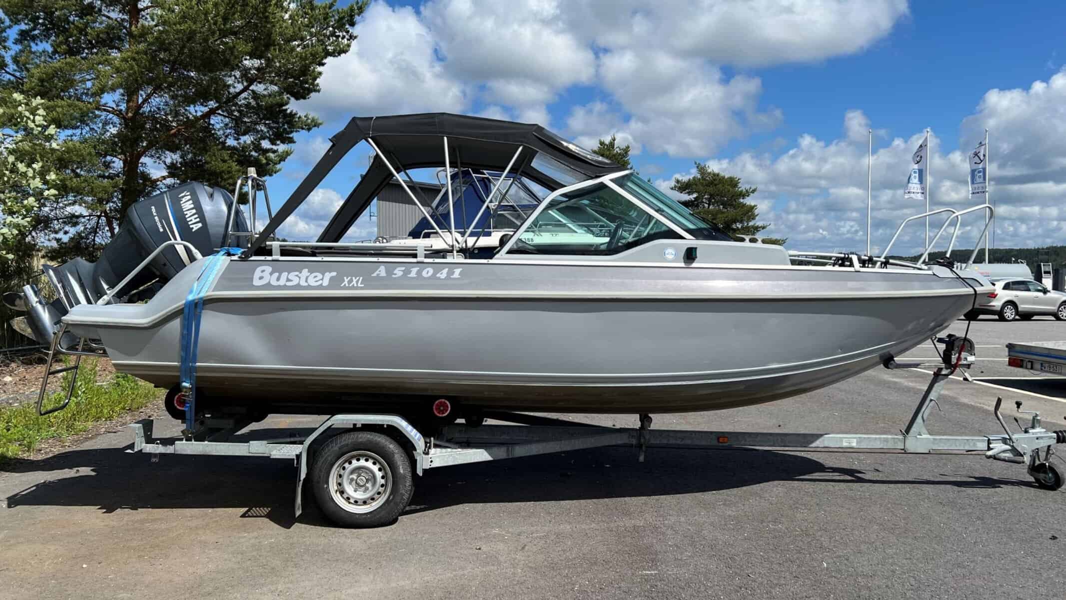 Buster XXL -08 artikkelikuva