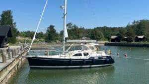 Nauticat 37 -12 artikkelikuva