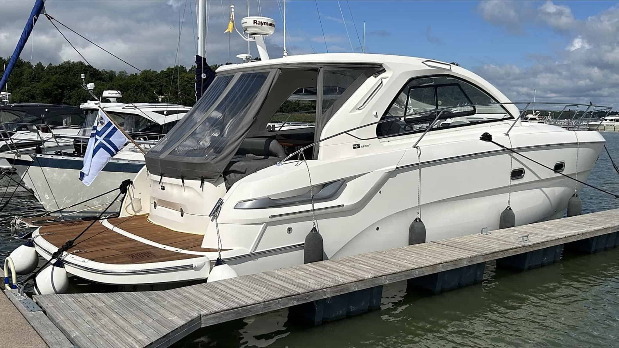 Bavaria 38 Sport HT -11 artikkelikuva
