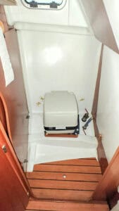 Beneteau Antares 7 -07 (12 of 22)