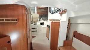 Beneteau Antares 7 -07 (18 of 22)