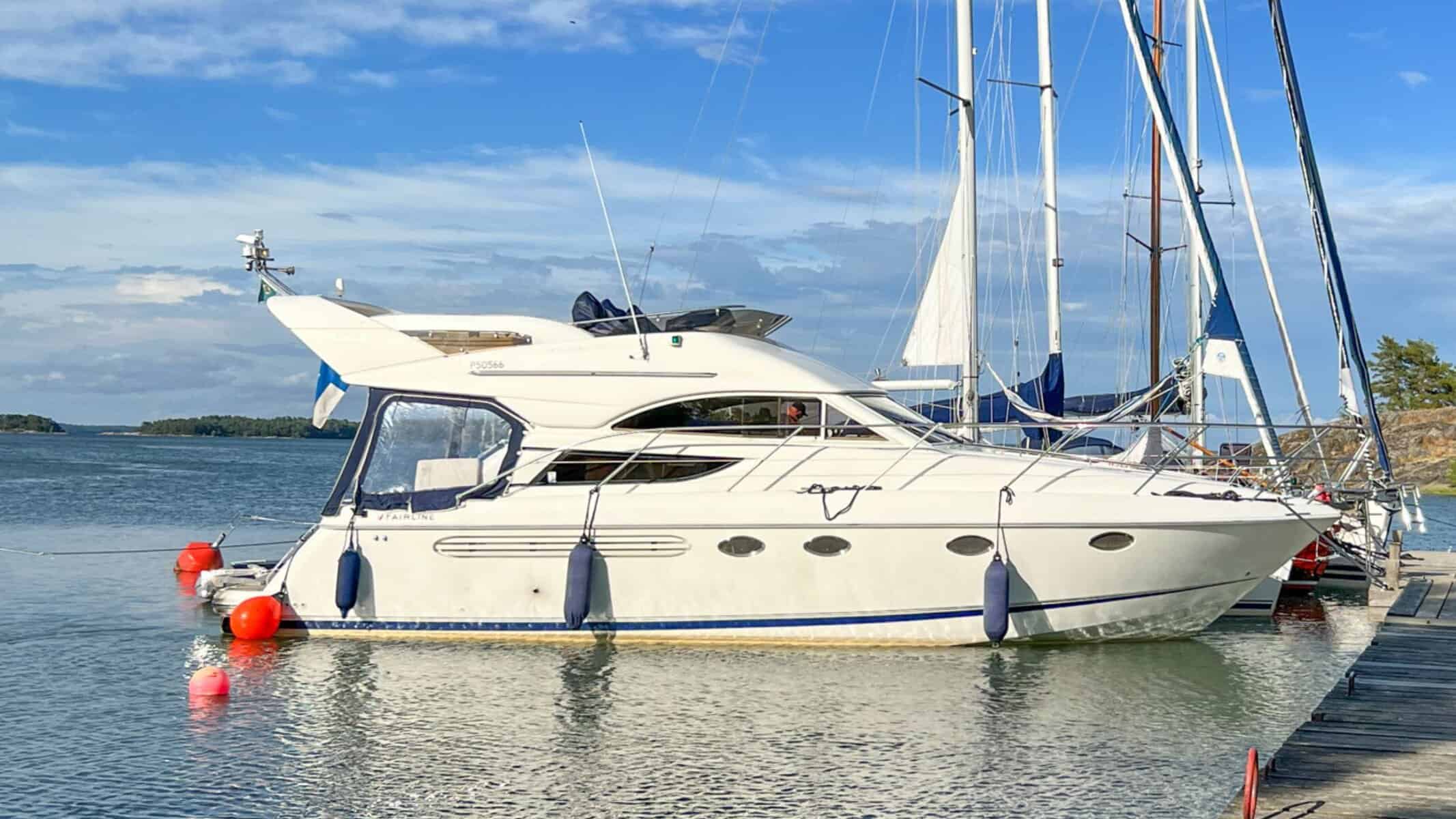 Fairline Phantom 38 -01 artikkelikuva