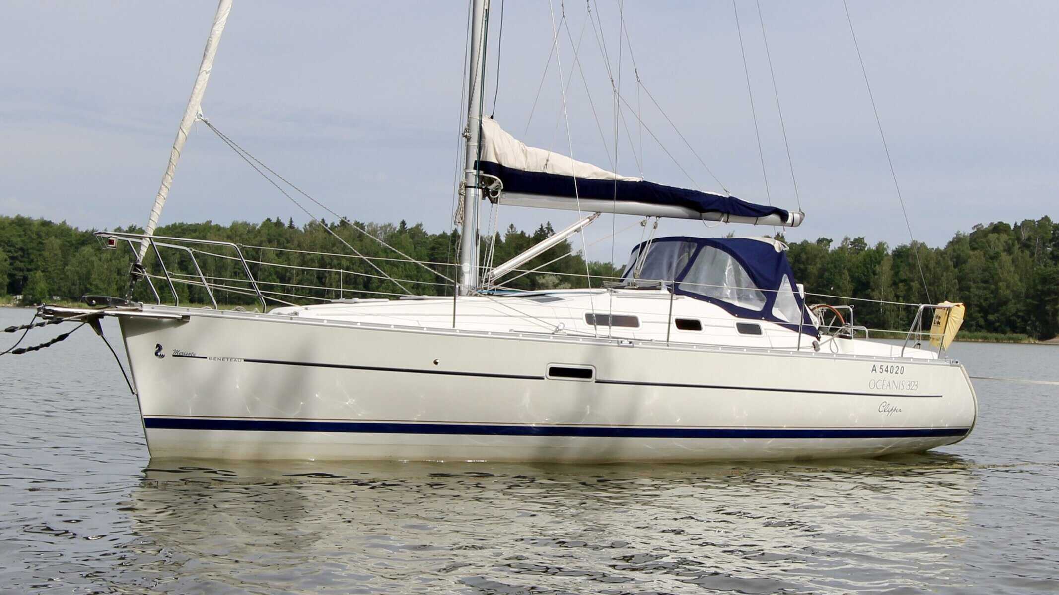 Beneteau Oceanis 323 Clipper (2006)-BlueOcean1