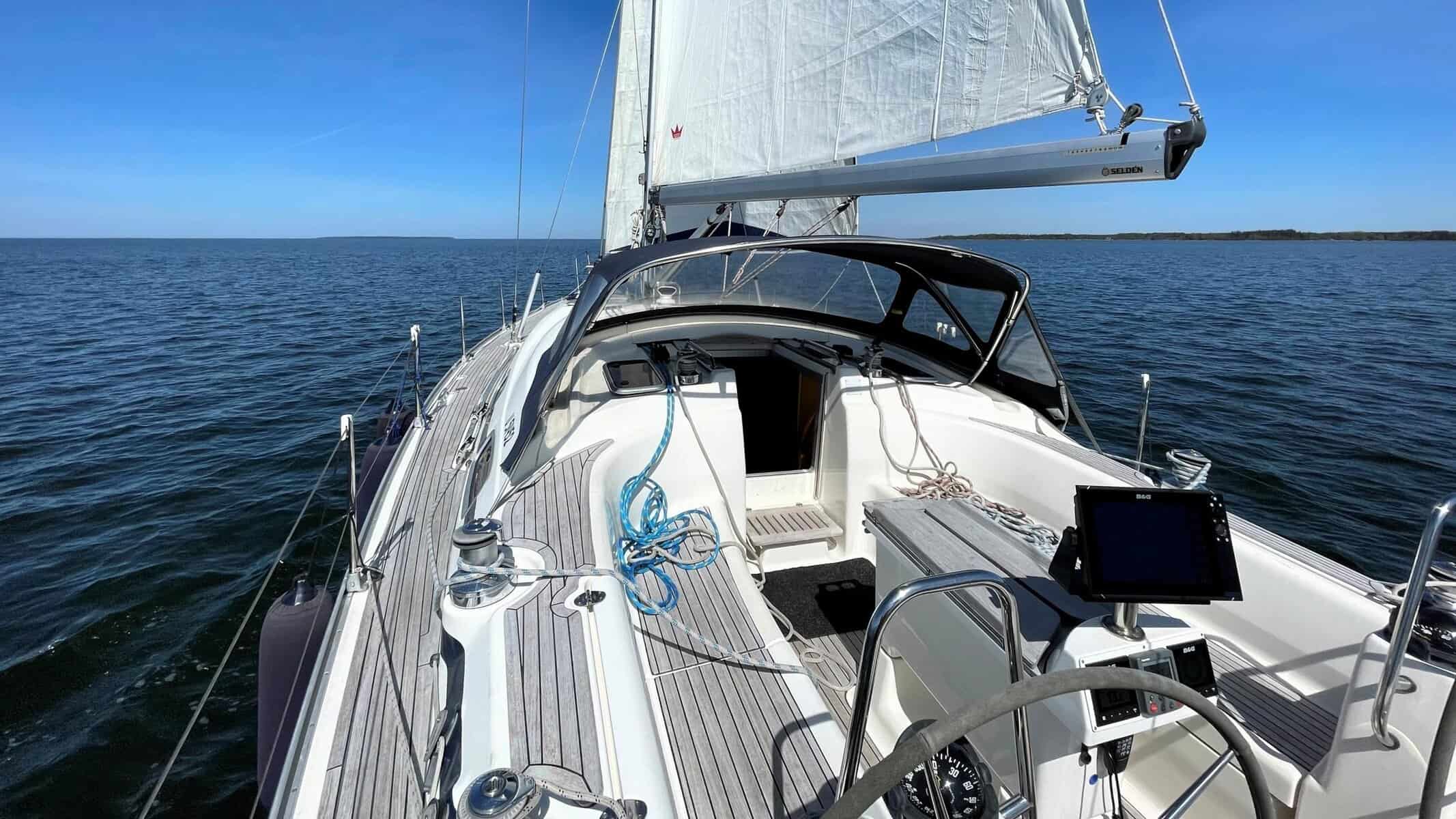 Bavaria 42 Cruiser -08_kuva_03