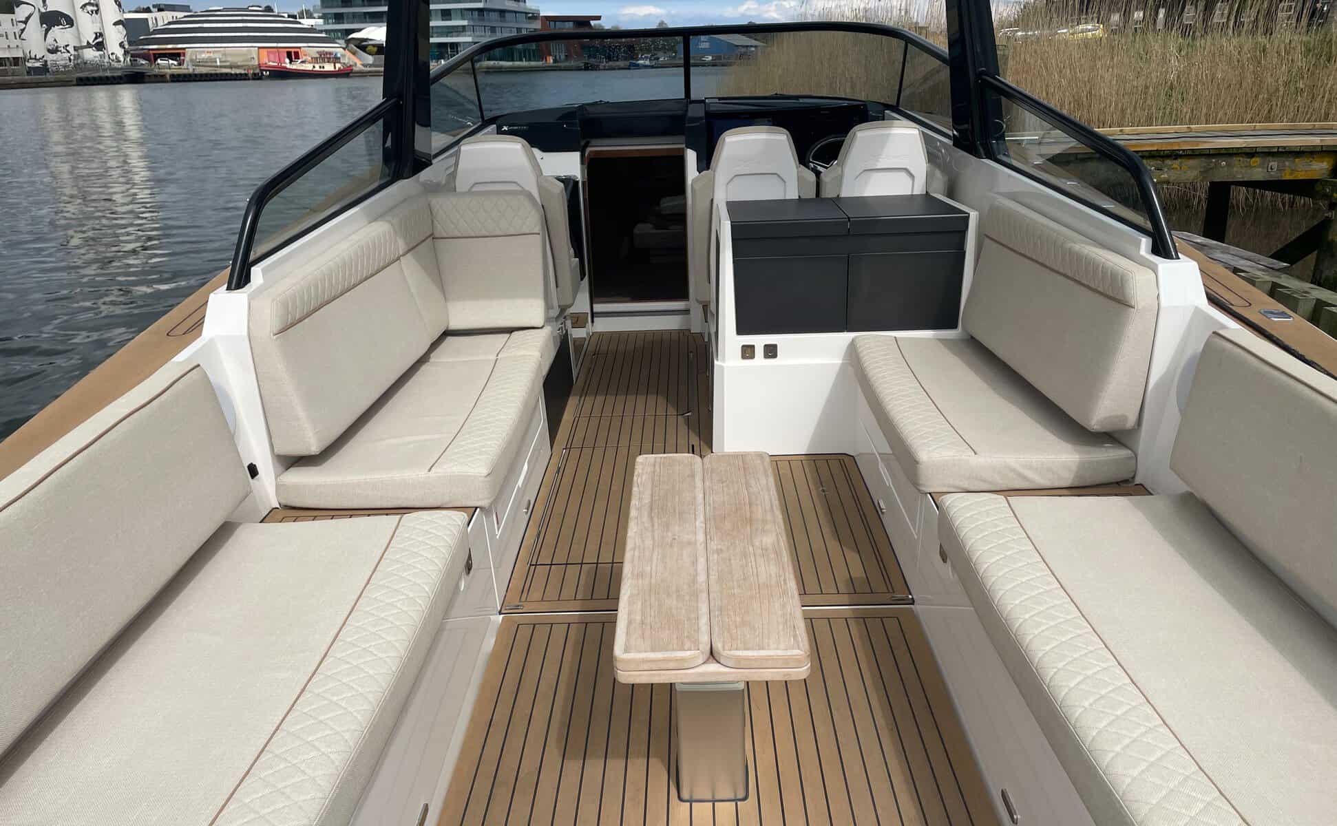 X-Power 33C - Hull no. 13_02