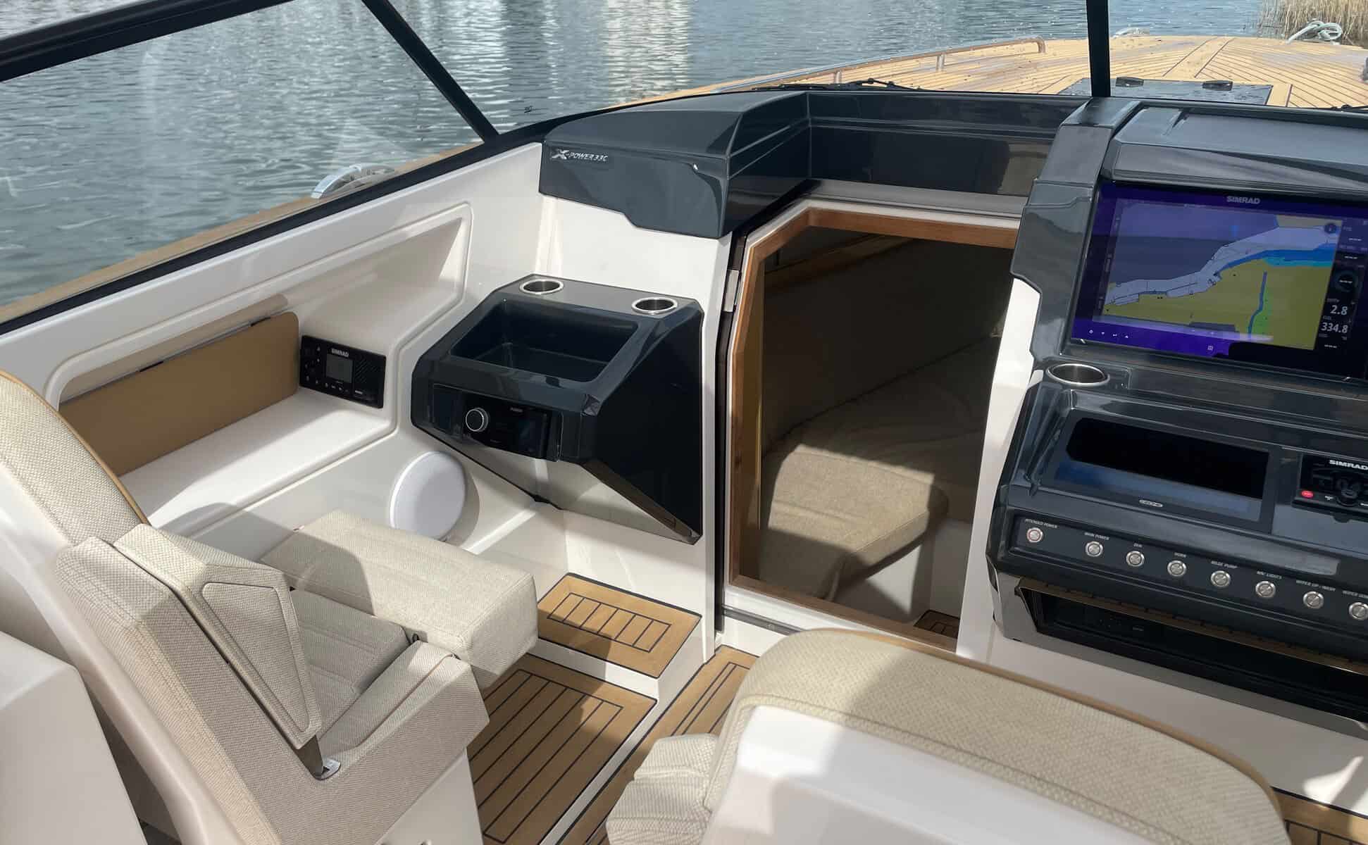 X-Power 33C - Hull no. 13_05