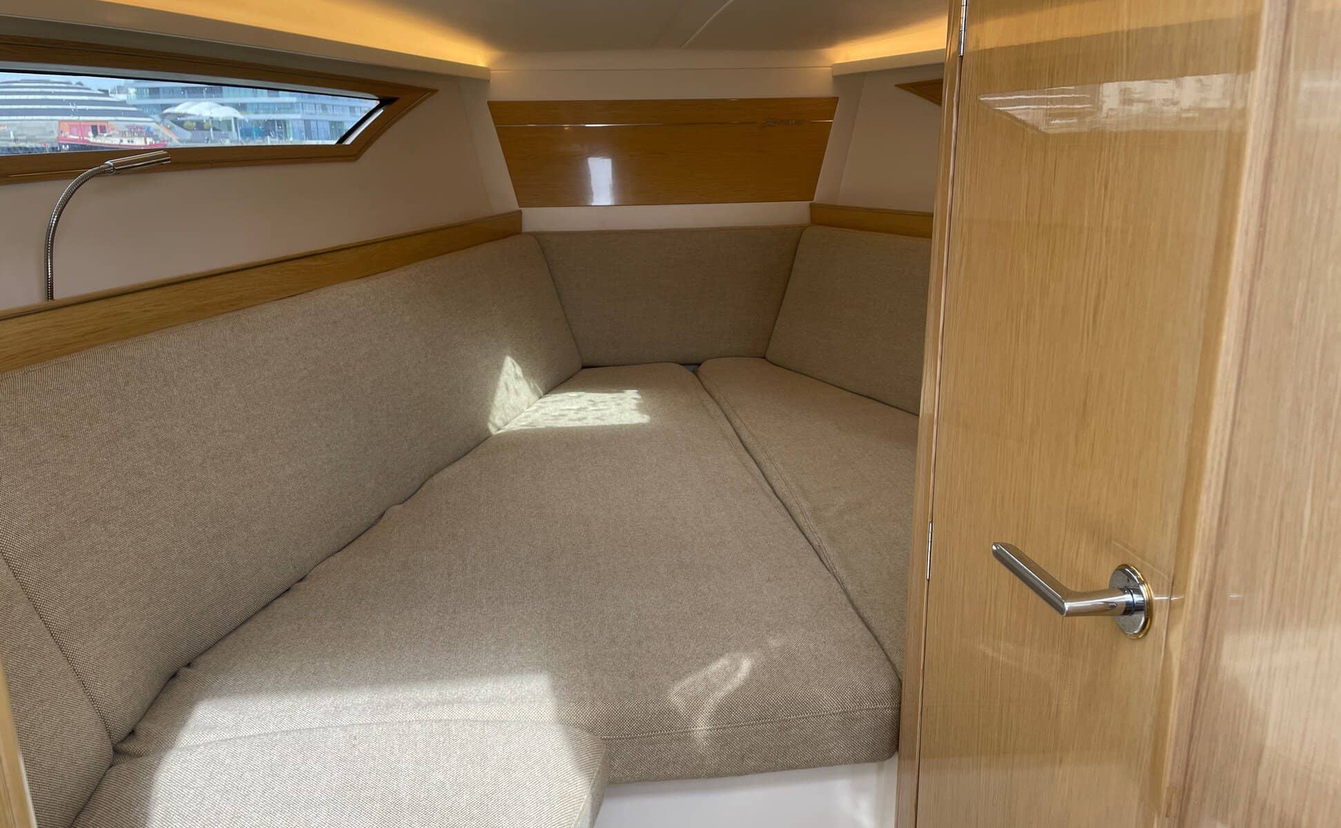 X-Power 33C - Hull no. 13_07