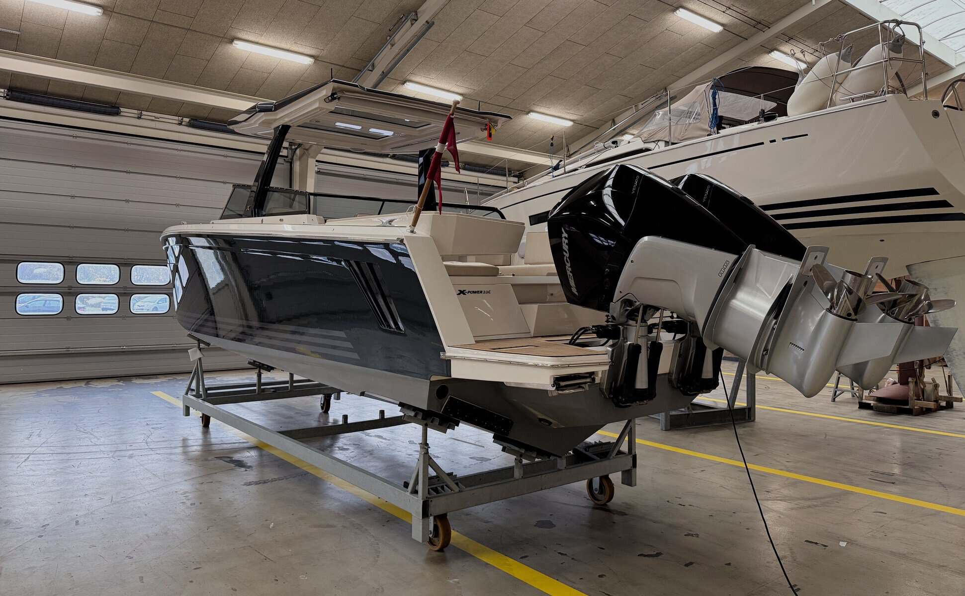 X-Power 33C - Hull no. 20_01